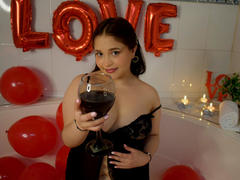 SamyMancini - female with brown hair and  big tits webcam at LiveJasmin