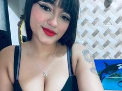 SamanthaBreunch - female with black hair and  big tits webcam at LiveJasmin