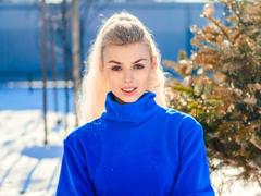 SandaHayslett - female webcam at xLoveCam
