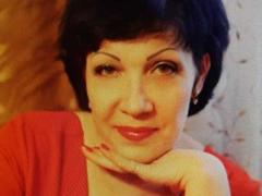 LuckyJanice - female with brown hair webcam at xLoveCam