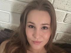 SandraCheeks - blond female webcam at xLoveCam