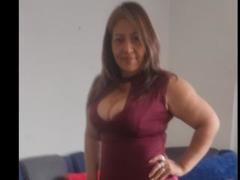 SandraHotI - female webcam at xLoveCam