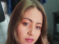 SandraHotI - female webcam at xLoveCam