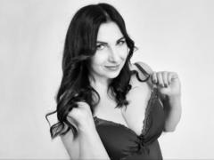 ClassySandra - female with brown hair webcam at xLoveCam