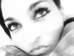 SandraSturm-hot from xLoveCam
