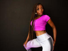 SandyChaudeX - female with black hair webcam at xLoveCam