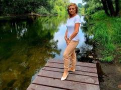 Sandy-Lux from xLoveCam