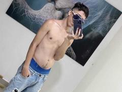 SantiagoColeman - male webcam at xLoveCam