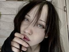 SantinaSahm - female with black hair webcam at xLoveCam