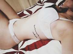 Sapeca-hot - female with red hair webcam at xLoveCam
