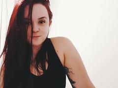Sapeca-hot - female with red hair webcam at xLoveCam