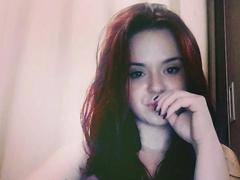 Sapeca-hot - female with red hair webcam at xLoveCam