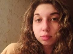 Sapfira from xLoveCam