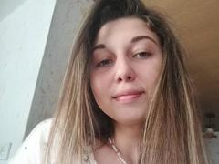 Sapfira - female webcam at xLoveCam