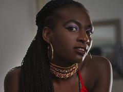 SaraBii - female with black hair webcam at xLoveCam