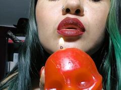 SaraEmpress - female with brown hair and  big tits webcam at xLoveCam