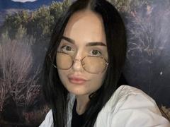 SaraFlame - female with black hair webcam at xLoveCam