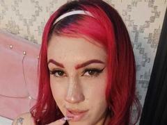 SaraJoyce - female with red hair and  big tits webcam at xLoveCam
