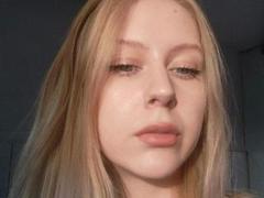 SaraLive-hot from xLoveCam