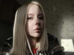 SaraLive-hot from xLoveCam