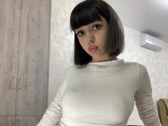 SaraMiner - female webcam at xLoveCam