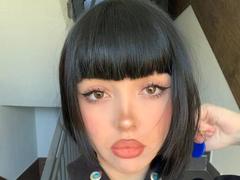 SaraMiner - female webcam at xLoveCam