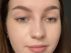 SaraRosenbarger - female with brown hair webcam at xLoveCam