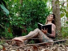 ConnorSara - blond female with  big tits webcam at LiveJasmin