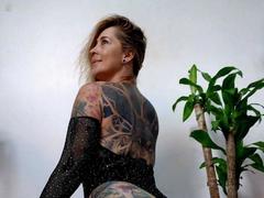 ConnorSara - blond female with  big tits webcam at LiveJasmin