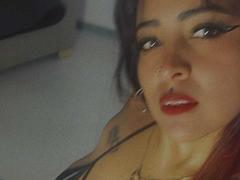 Sarah69Hot - female with red hair webcam at xLoveCam