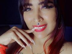 Sarah69Hot - female with red hair webcam at xLoveCam