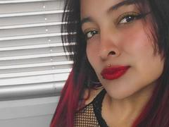 Sarah69Hot - female with red hair webcam at xLoveCam