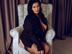 SarahCopper - female with black hair and  big tits webcam at LiveJasmin