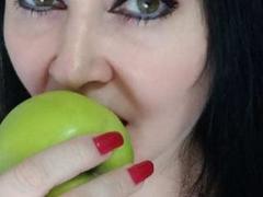 SarahCopper - female with black hair and  big tits webcam at LiveJasmin
