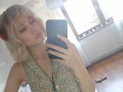 SarahMiss - blond female with  small tits webcam at xLoveCam
