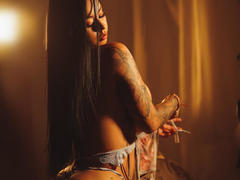 SarahMoonn - female with black hair and  big tits webcam at xLoveCam
