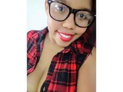 SarahSmity - female with black hair and  big tits webcam at xLoveCam