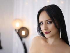 SarahTemptation - female with black hair webcam at xLoveCam
