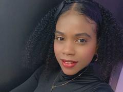 SarahiPusey - female with brown hair and  big tits webcam at xLoveCam