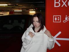 SarinaPadinha - female with brown hair webcam at xLoveCam