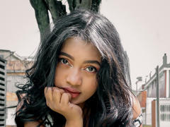 SaritaCute - female with black hair and  big tits webcam at xLoveCam