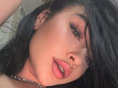 SashaLorenz - female with brown hair and  big tits webcam at xLoveCam
