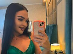 SashaLorenz - female with brown hair and  big tits webcam at xLoveCam