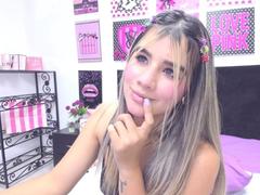 SashaPolet - blond female webcam at xLoveCam