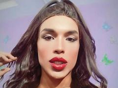 SashaStar69 - shemale with brown hair webcam at xLoveCam