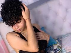 SashaVenom - female with black hair and  big tits webcam at xLoveCam