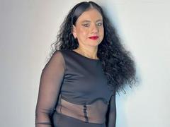 SasiLuna - female with black hair webcam at xLoveCam