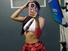 SasshaMiller - female with red hair webcam at xLoveCam