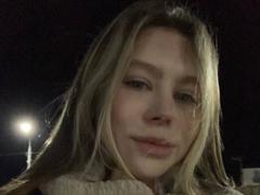 SassyJam - female with brown hair and  small tits webcam at xLoveCam