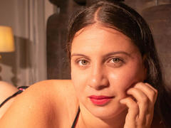ScarletBlondie - female with brown hair and  big tits webcam at xLoveCam